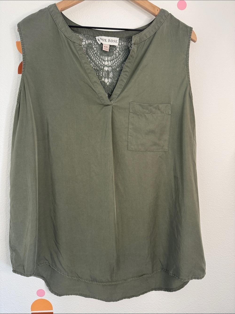 Knox Rose Olive Green Lace-Back Sleeveless V-Neck Tank N0231